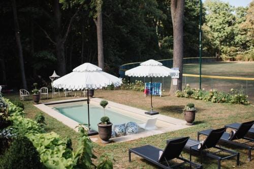 Getaway Inn at Cooper's Woods Hotel in South Bass Island