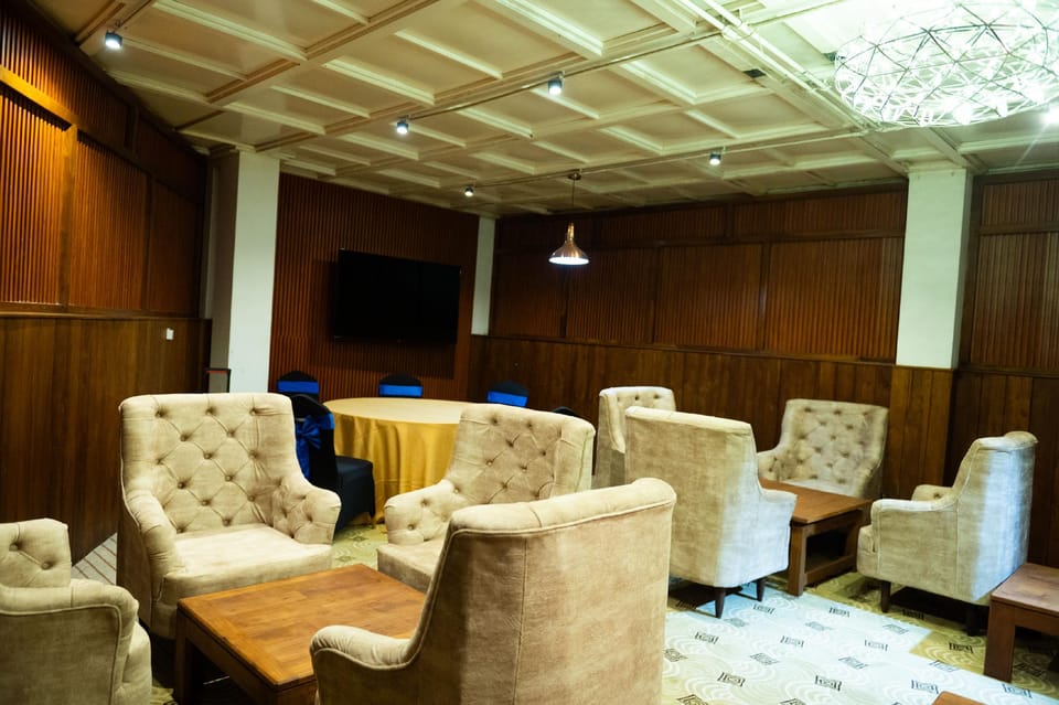 GRAND MAAS HOTELS & BANQUTEs Hotel in Negombo