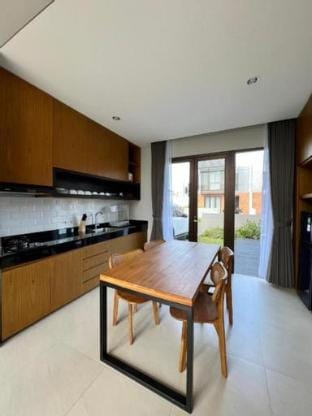 Blackwood Villa Hotel in Kediri