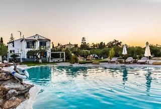 Sun n Chill Hotel in Corfu, Greece