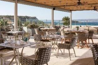 Omega Comfy Apts Hotel in Almyrida