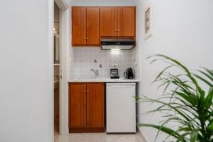 Erato Inn Hotel in Agios Prokopios