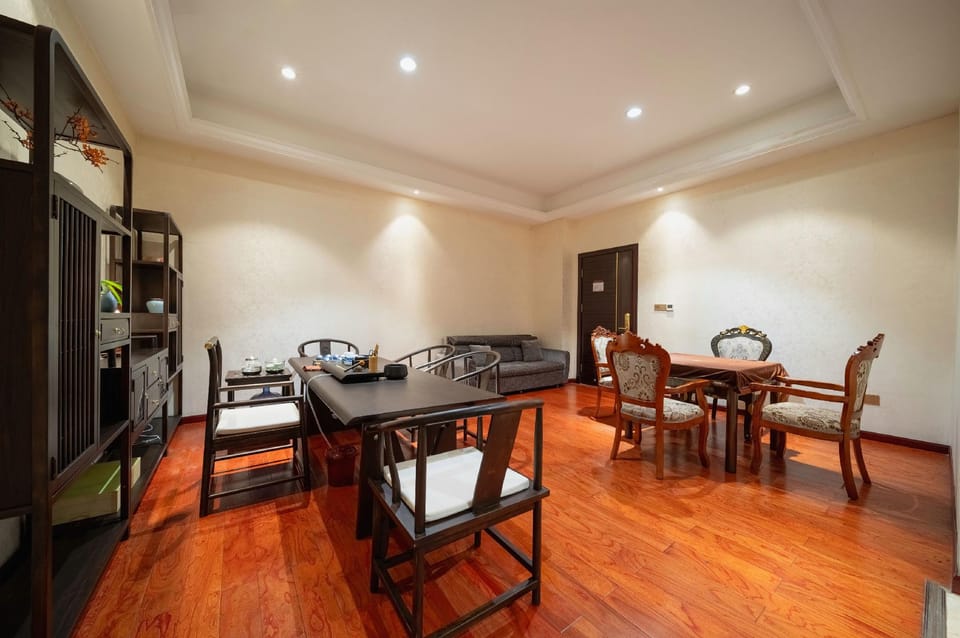 Chongqing Yujinzhou Hotel Hotel in Hubei