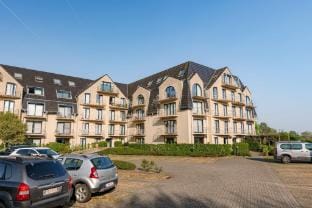 Huswell - Comfortable Apartment with Scenic Views Hotel in Bredene