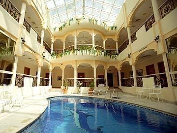 Al Seef Beach Hotel in Al Sharjah