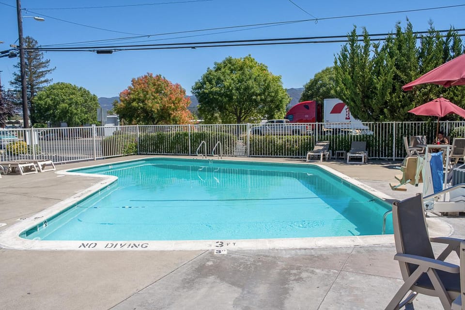 Motel 6 Ukiah, CA Hotel in Ukiah