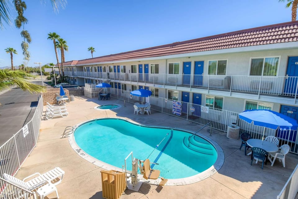 Motel 6 Rancho Mirage, CA - Palm Springs Hotel in Cathedral City