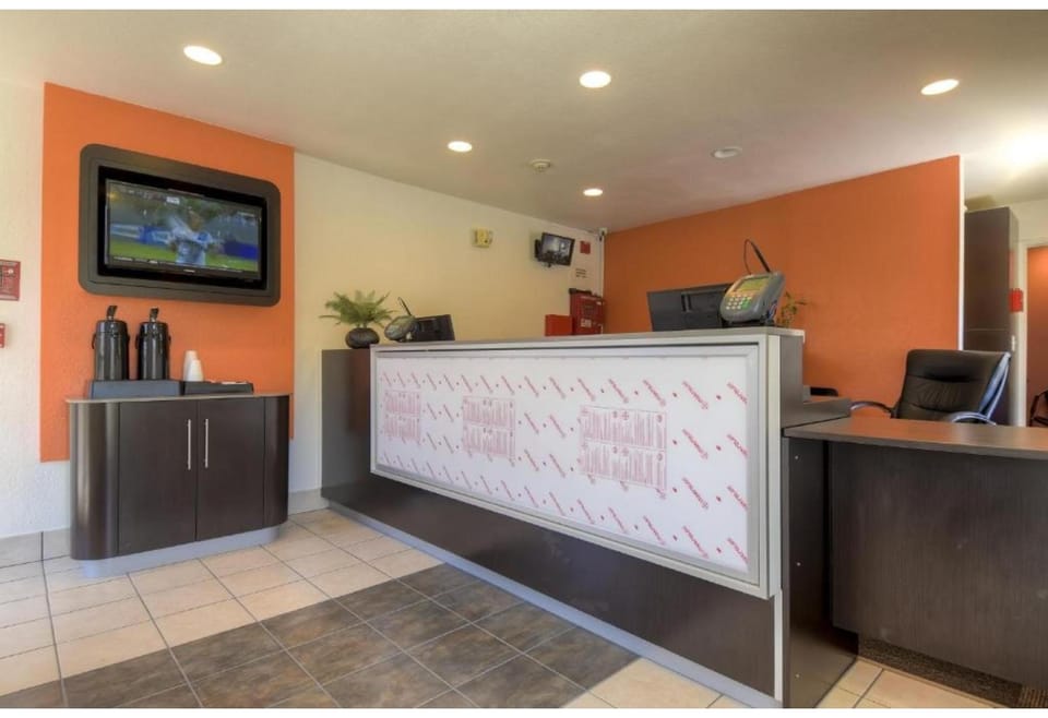 Motel 6 Rancho Mirage, CA - Palm Springs Hotel in Cathedral City