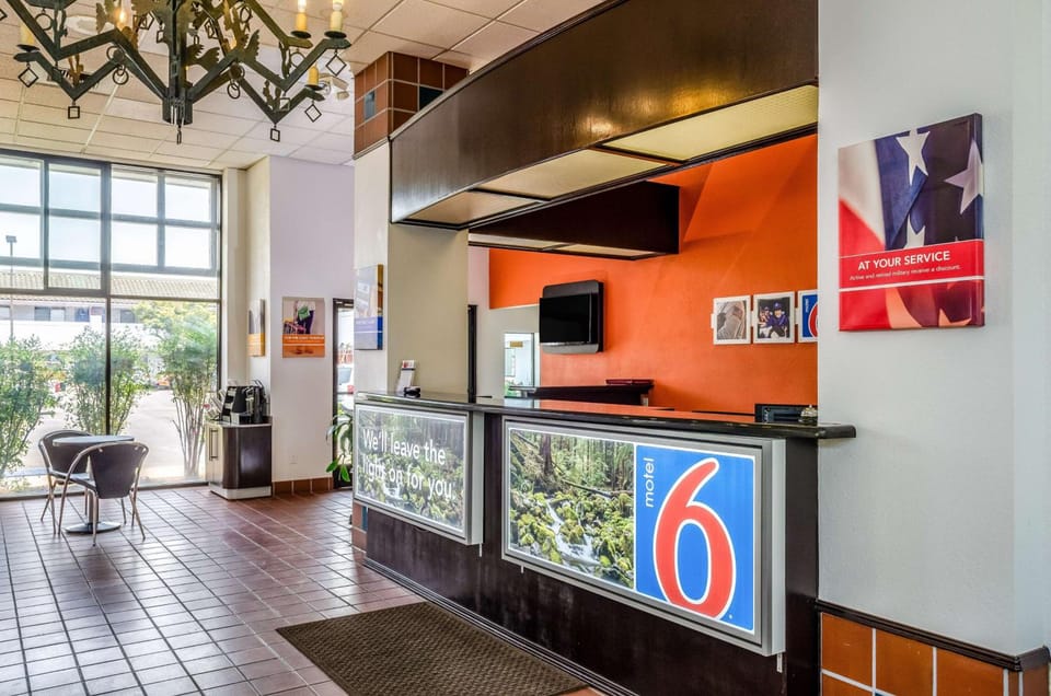 Motel 6 Oakdale, CA Hotel in Oakdale
