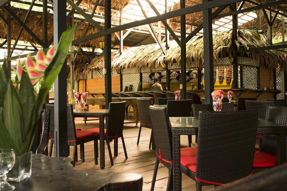 Almonds & Corals Hotel in Panama