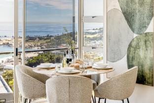 Ocean View 2 bed Apt in Camps Bay Skyline Heights Hotel in Camps Bay