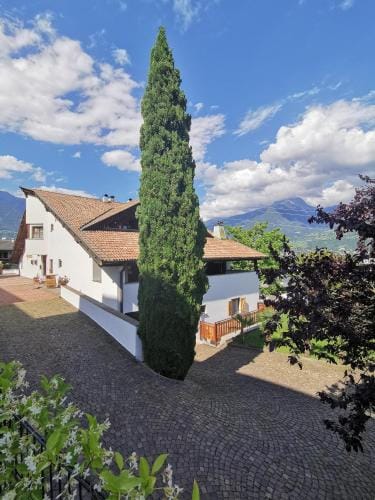 Hotel Eden Guesthouse Hotel in Merano