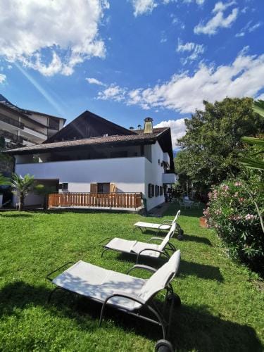 Hotel Eden Guesthouse Hotel in Merano