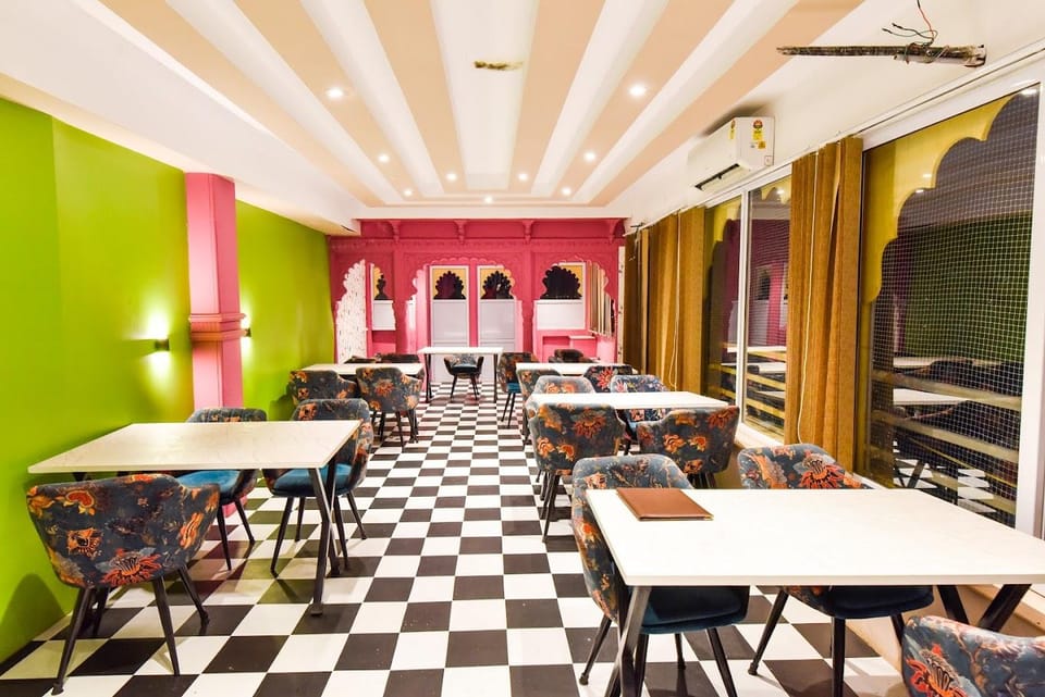 Hotel Mahima Heritage near Fateh Sagar Lake Hotel in Udaipur