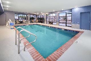 Comfort Inn & Suites Hotel in Seabrook