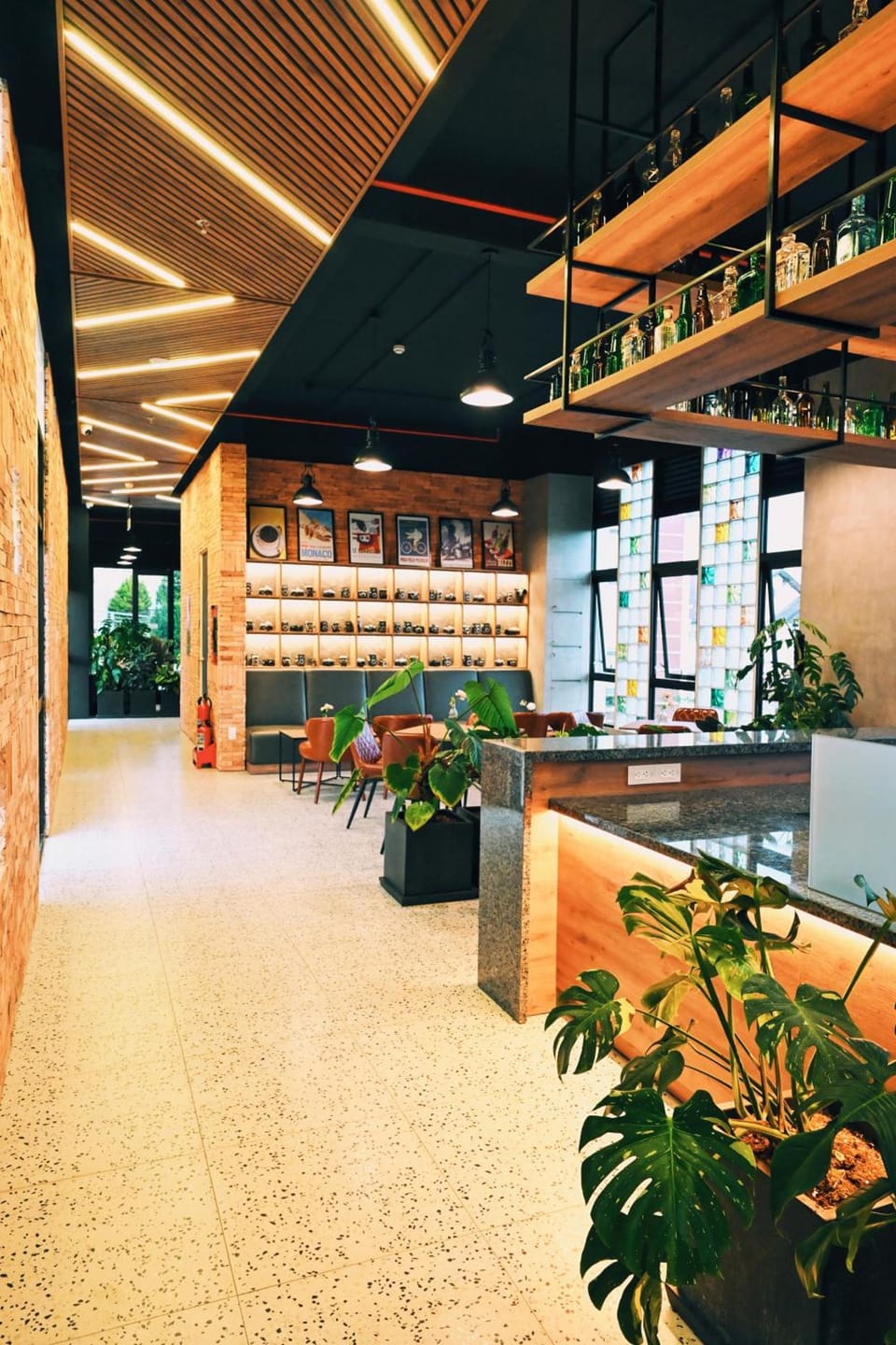 Bar/lounge