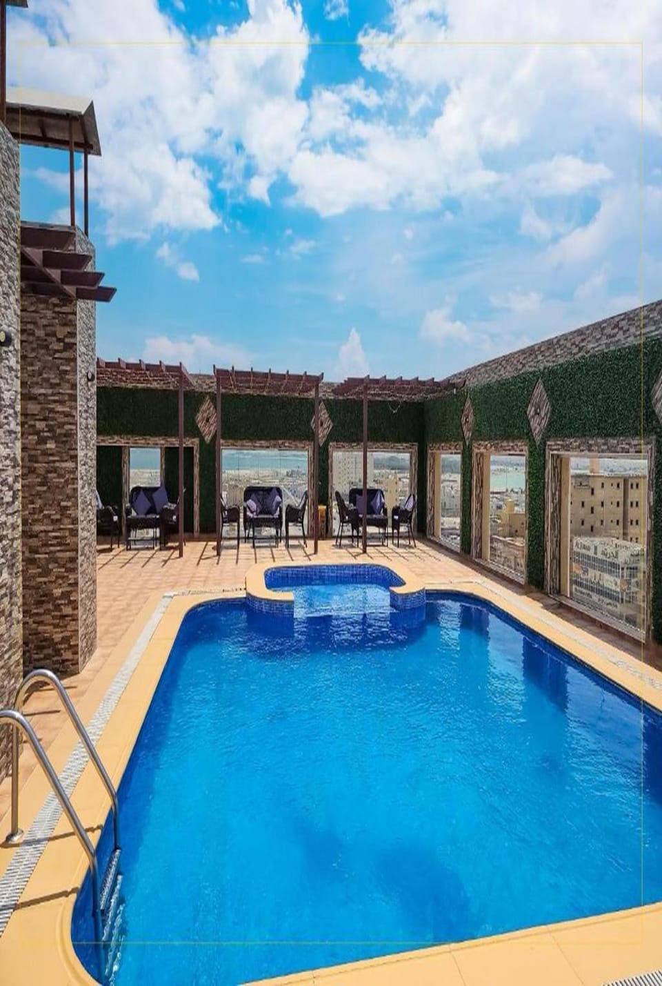 Swimming pool