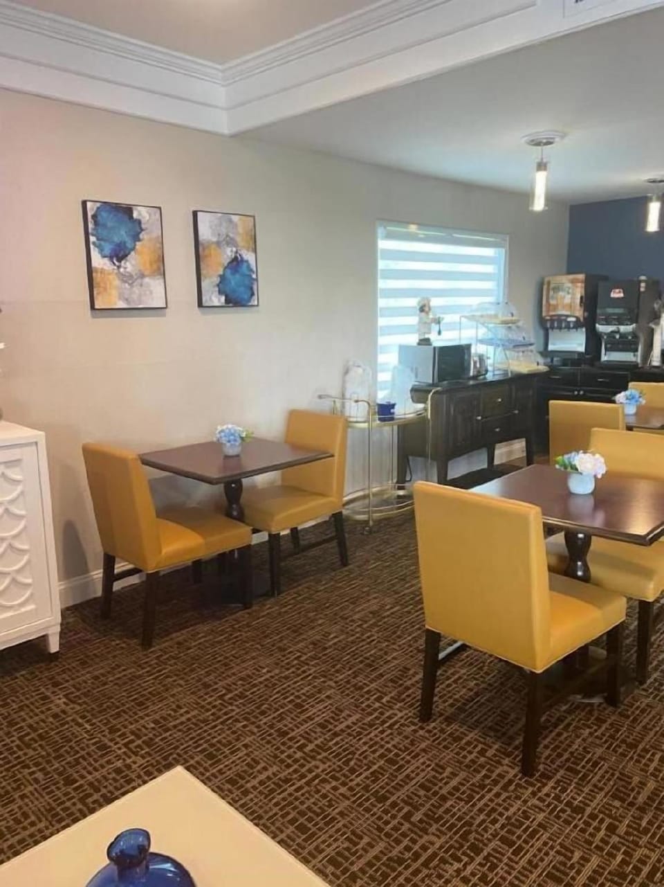 Fairview Inn Airport Hotel in High Point