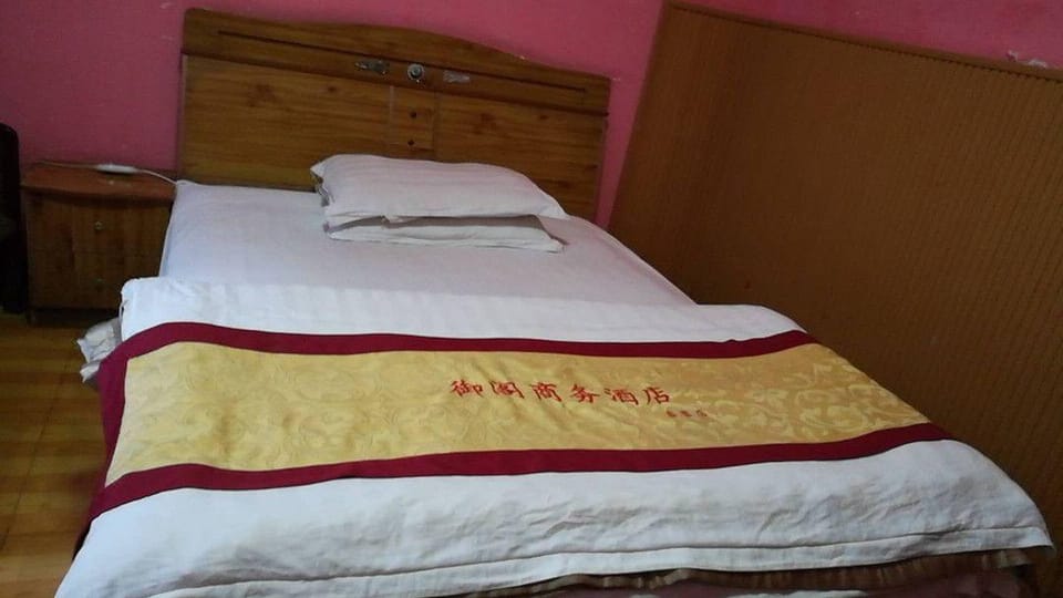 Shenghe Hostel Hotel in Chengdu
