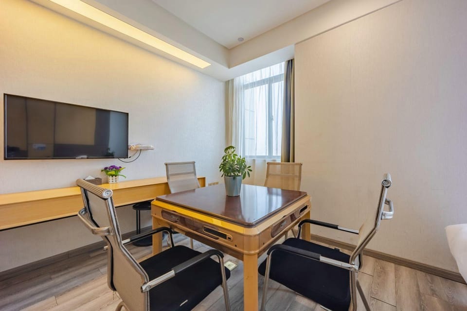 City Home Hotel (Shouxian Lushan Industrial Park Branch) Hotel in Jiangsu