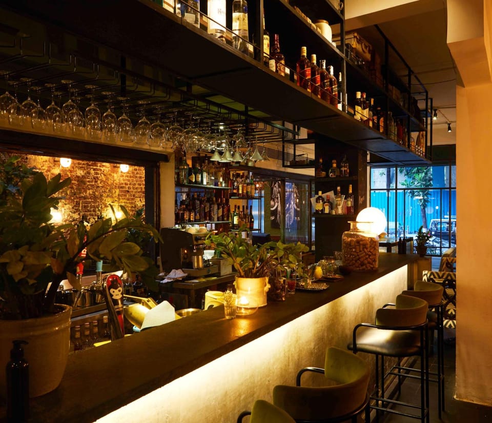 Bar/lounge