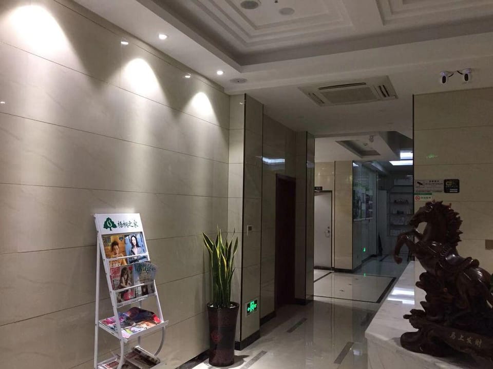 Wutong Home Apartment Hotel in Zhejiang