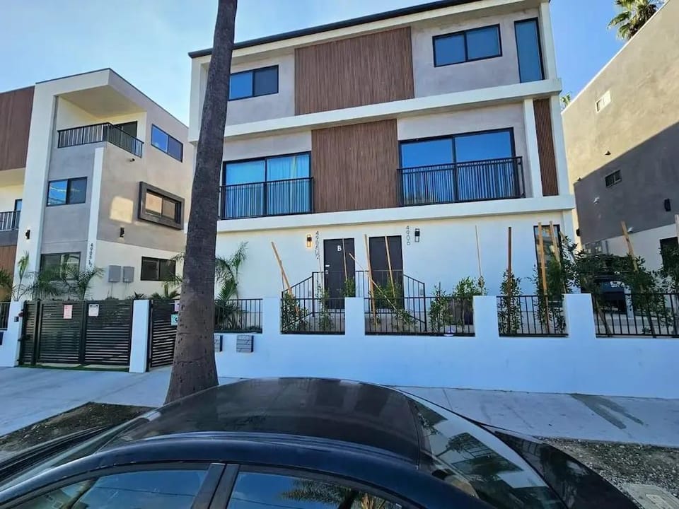 Stayspro   Hollywood Homes Minutes To Everything Hotel in Hollywood