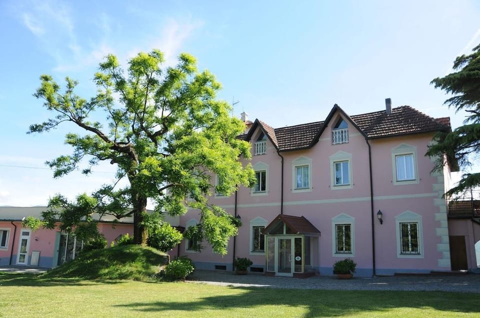 ALBERGO VILLA ESTER Hotel in Liguria