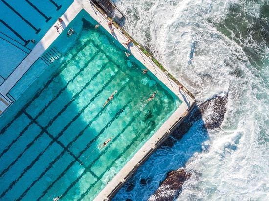 Beachfront luxury 3 beds with ocean view balcony Hotel in Sydney