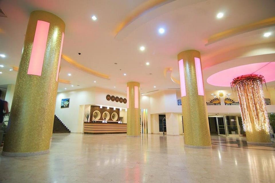 Sealight Resort Hotel Hotel in Kusadasi