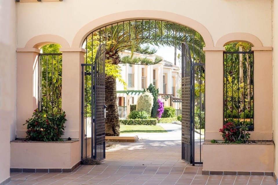 CLC Benal Beach Aparthotel Hotel in Benalmadena