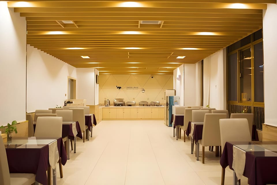 Motel Huainan Shouxian Nanmen Roundabout Hotel in Jiangsu