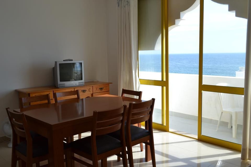 Atlantida Apartments Hotel in Quarteira
