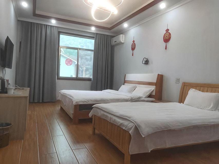 Enjoy One＇s Life Hotel in Hangzhou