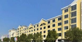 CEO·Mingya Hotel (Yiwu Railway Port Comprehensive Building) Hotel in Hangzhou