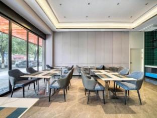 CEO·Mingya Hotel (Yiwu Railway Port Comprehensive Building) Hotel in Hangzhou