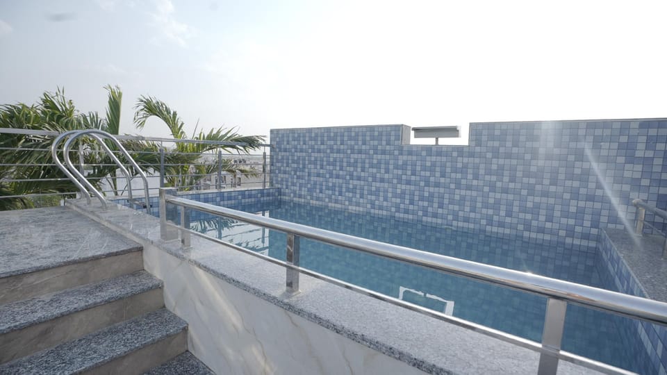 Hotel Aana Inn Prime Swiming Pool Hotel in Jaipur