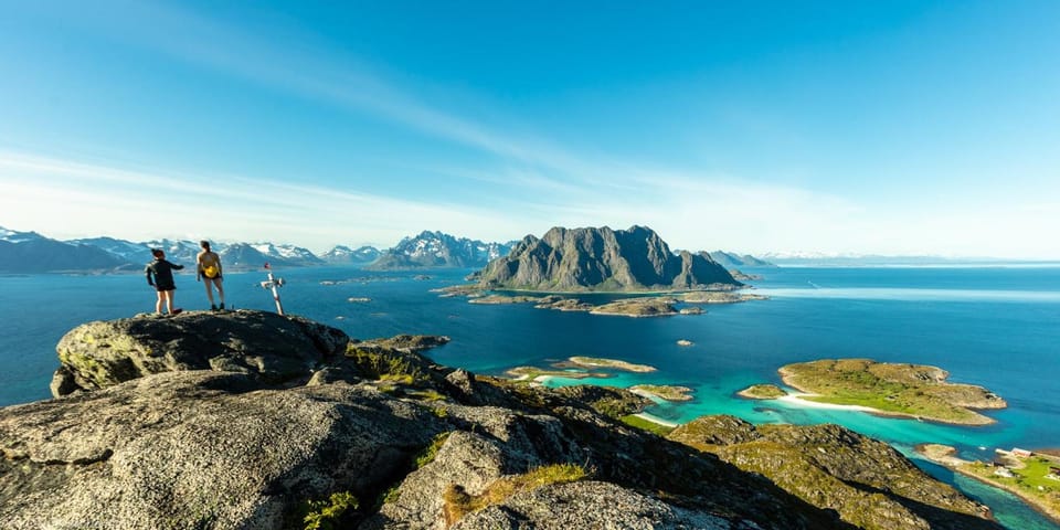 Nøtnes Midnattsol Guesthouse Skrova Inn in Lofoten