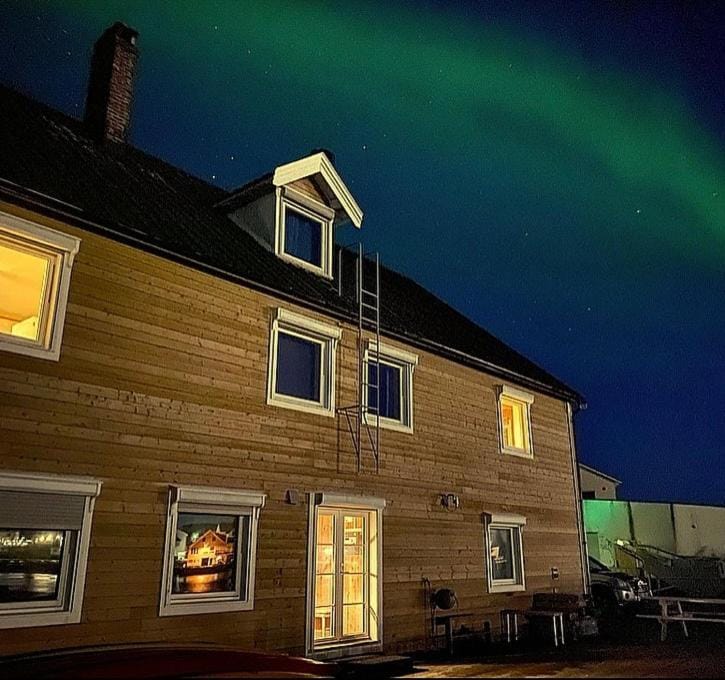 Nøtnes Midnattsol Guesthouse Skrova Inn in Lofoten