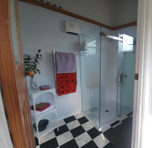 Twin Kauri's 94 Hotel in Cambridge