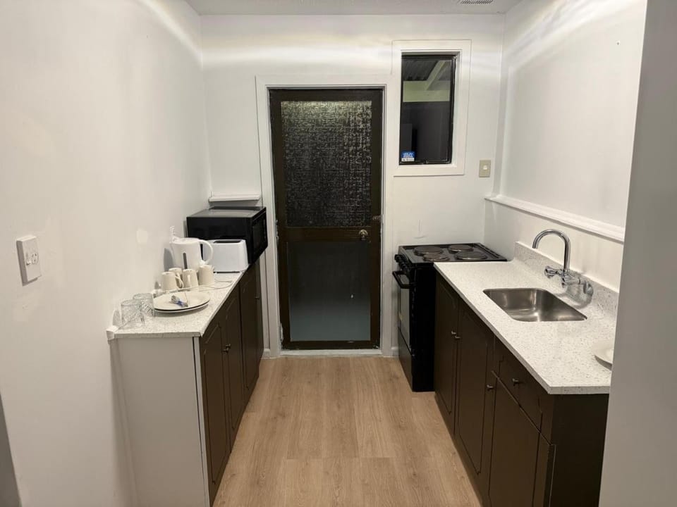 301 Bealey Ave Motel Very Close to City Centre and Hagley park Hotel in Christchurch