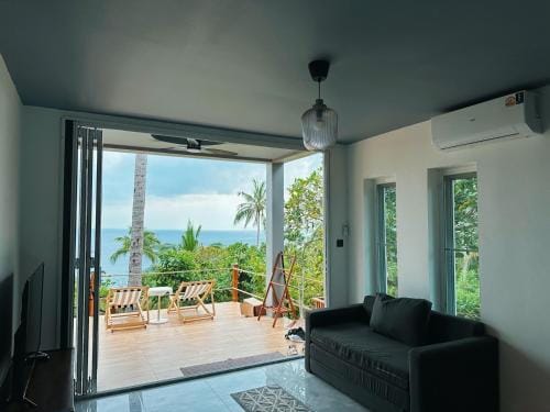 Palm Dance Residence Hotel in Ko Tao