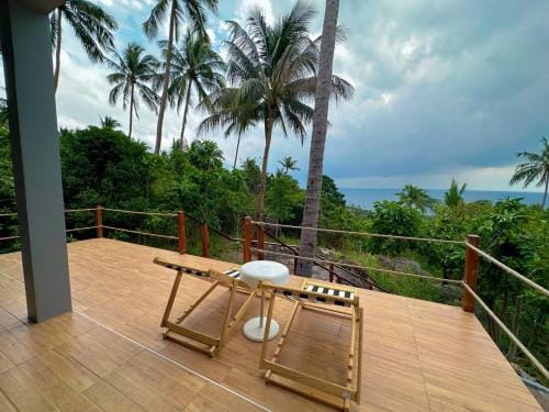 Palm Dance Residence Hotel in Ko Tao