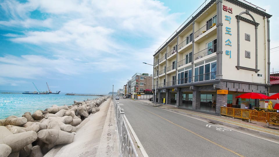 Sokcho Wave Sound Pension Hotel in South Korea