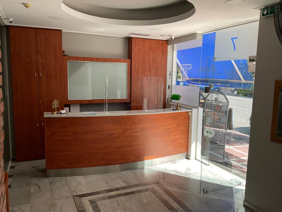 Acropole Hotel Hotel in Pireas