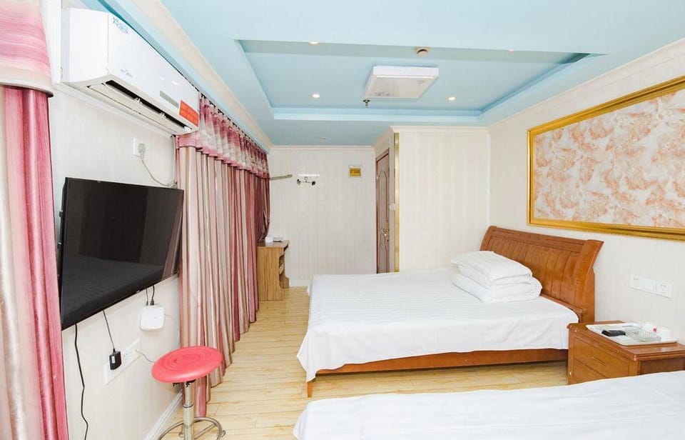Junfan Hotel (Nanjing Railway Vocational and Technical College Mingfa City Plaza Branch) Hotel in Nanjing