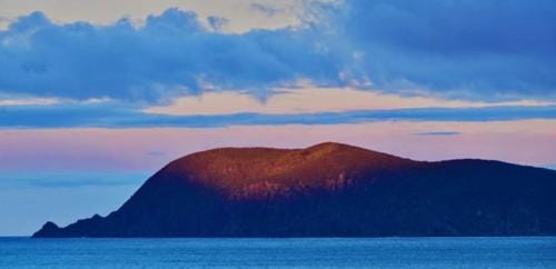 Mures Cloudy Bay Retreat Lodge in South Bruny