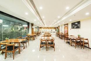 GEM Hotel (Huainan Chaoyang East Road Commercial and Cultural Plaza) Hotel in Jiangsu