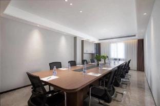 Kaju Platinum Hotel (Danyang Danjin Road Branch) Hotel in Jiangsu