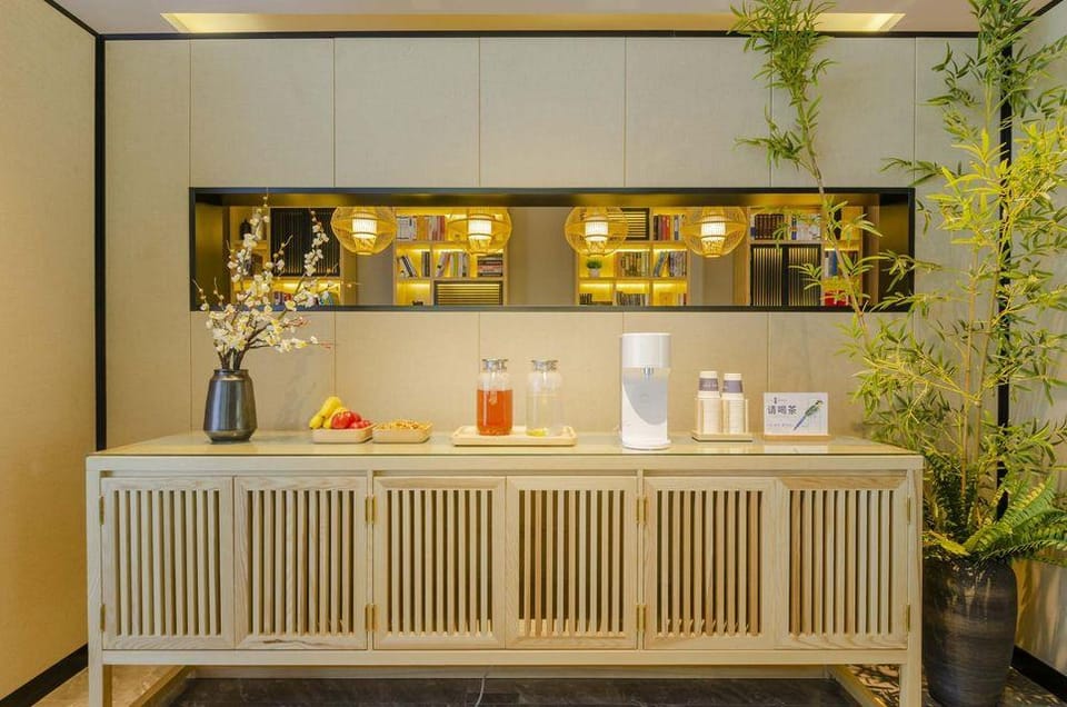 Yicheng Hotel Hotel in China